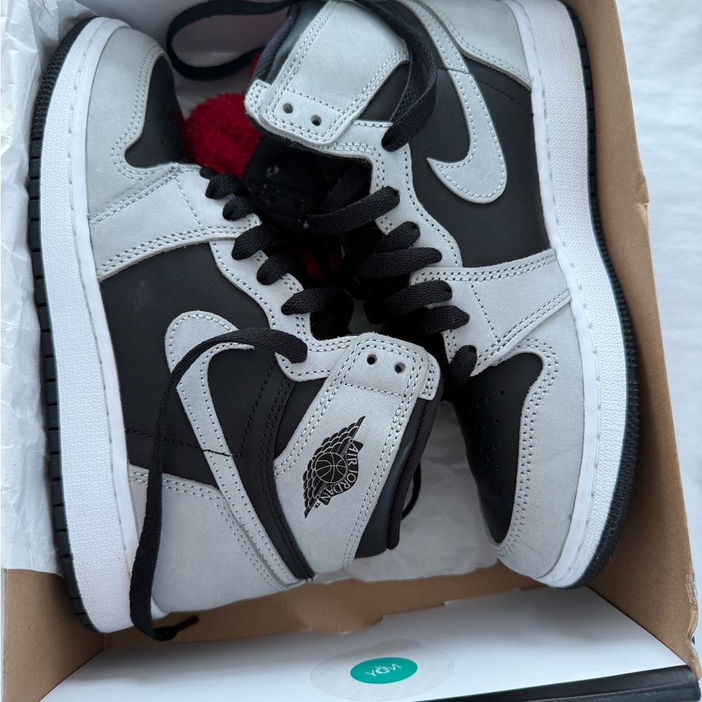 Jordan 1 Retro High
Shadow 2.0 (GS)